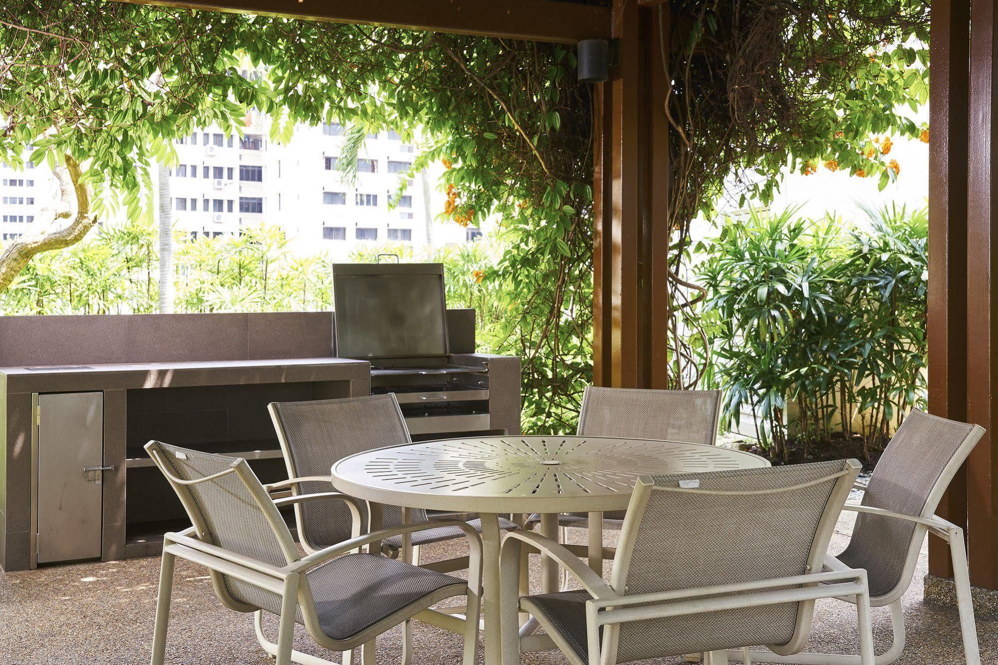 Village Residence Hougang By Far East Hospitality Сингапур Экстерьер фото